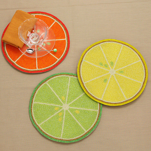 �rɫ�T������ϵĲݾ���