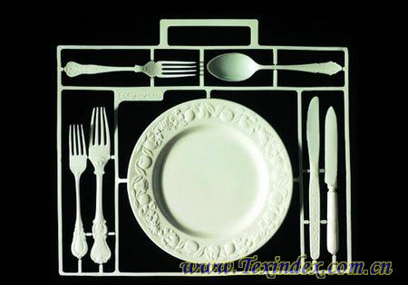 �����ء�Ӣ��ǰ�l(w��i)�O(sh��)Ӌ�Ĳ;�