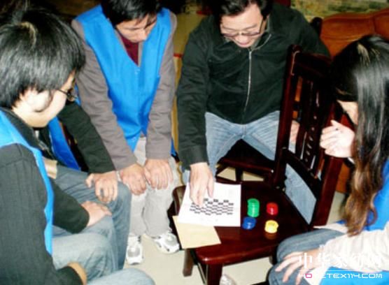 ���R���ڶ����T������Ŀ����չӖ(x��n)��