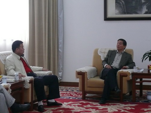 �Ҽ��f(xi��)��(hu��)��(hu��)�L(zh��ng)��|�x��(l��i)�L�Bʯ��