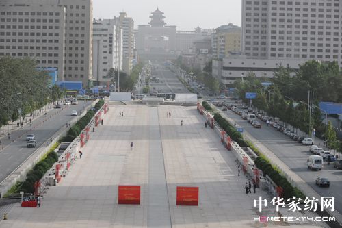 ʢ��F(tu��n)�����Ї�60�꽛(j��ng)��˲�g���DƬչ