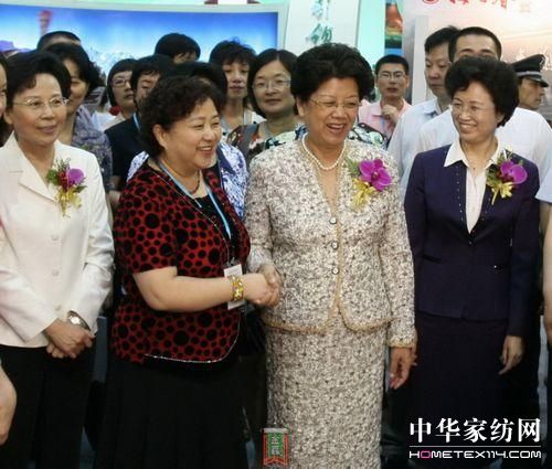 ��Ƽ�@�DŮ��(chu��ng)�I(y��)�a(ch��n)Ʒ��ф�(chu��ng)�ª�(ji��ng)