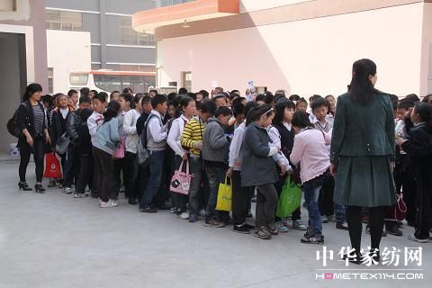 ���T���W(xu��)У�������^Ⱥ�ۼҼ�