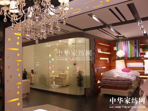 �����Ҽ��ĬF(xi��n)��ɫ�ʼҾ��Ļ�