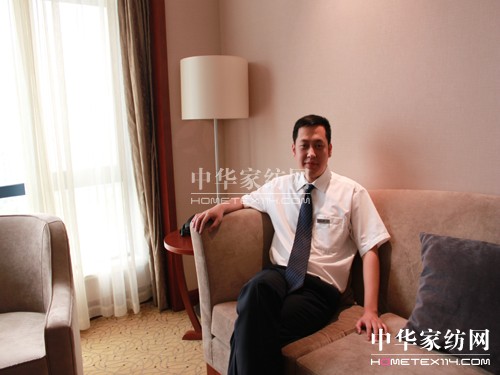 �����Ҽ��ĬF(xi��n)��ɫ�ʼҾ��Ļ�