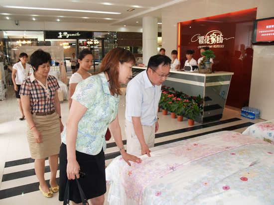 �м��f(xi��)��(hu��)�L(zh��ng)�����Aҕ��ѻ��Ҽ�