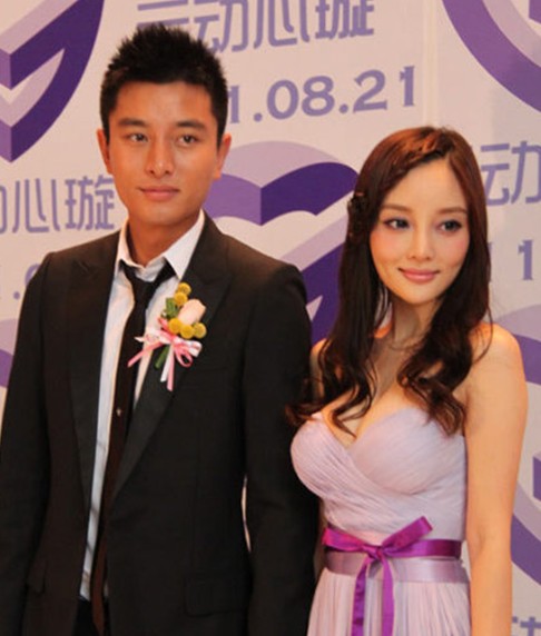 賈乃亮加入柏年綠色家紡環(huán)保宣傳