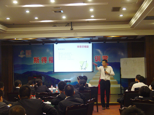 ˹�ø��e�k���N�ۃ�(y��u)��(sh��)ģʽ����Ӗ(x��n)���(d��ng)