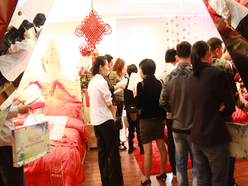 �Ϸ��������Ʒӆ؛��(hu��)�A�M(m��n)��Ļ