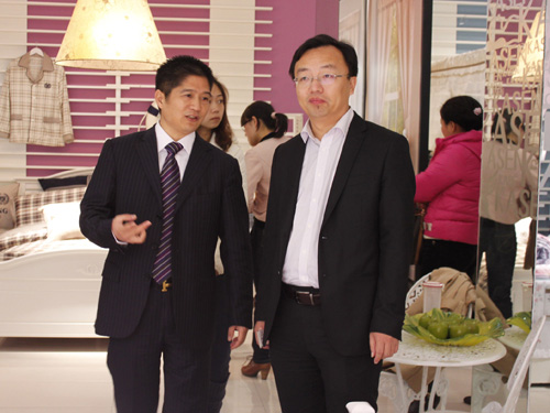 �Pʢ���{(l��n)�{(di��o)paisley��׌��(m��ng)���v�w