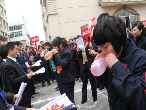 ʢ��F(tu��n)�e�kȤζ�\(y��n)�ӕ��cף�����˹�(ji��)��