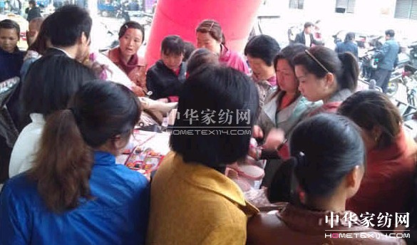 �������ӭ��(l��i)�S�����¶���R�_