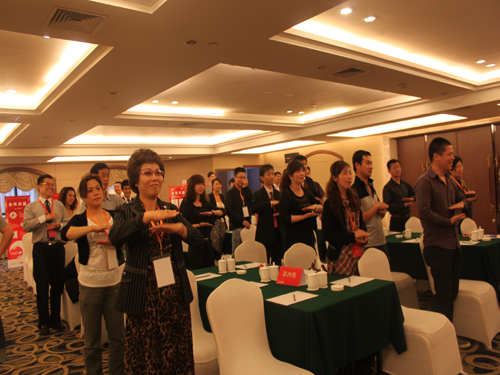 ��˯ɏ�Ҿ�2012����Ʒ���ƽ��(hu��)¡�����_(k��i)