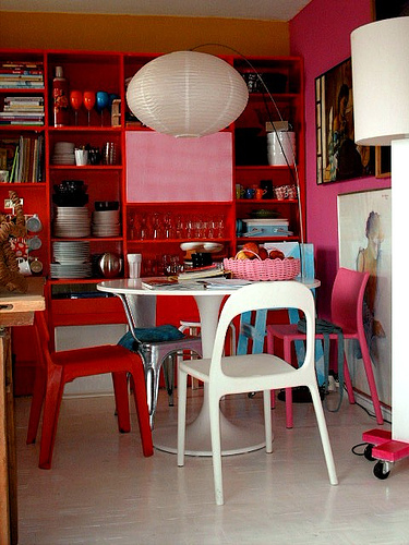 ����:ɫ���L���đ���֮��(��)