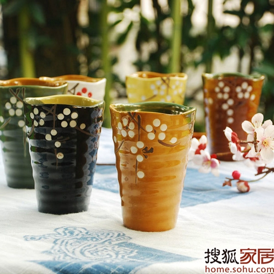 20��С�YŮ犐۵ļҾ���Ʒ���p(��)