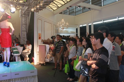 �Pʢ�y���Ϻ�mia��ʿ��(l��)�(du��)��������ɫʢ��