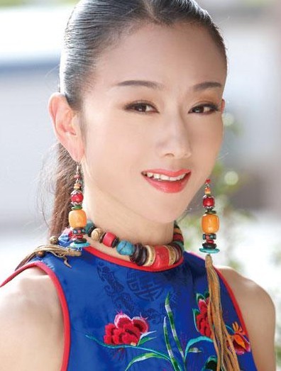 富安娜代言人楊麗萍:生命的旁觀者