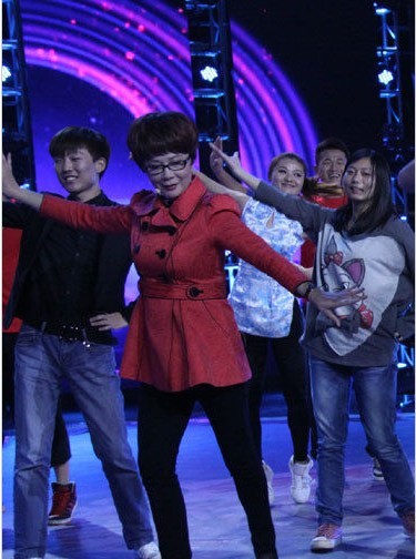 海云軒代言人蔡明做客綜藝節(jié)目