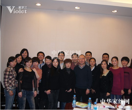 ���_�m��ֱ�I(y��ng)��˾��Ӣ�T��pkِ�e��