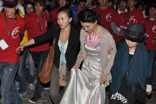 馬伊琍領(lǐng)銜10大女星保鏢氣場(chǎng)PK