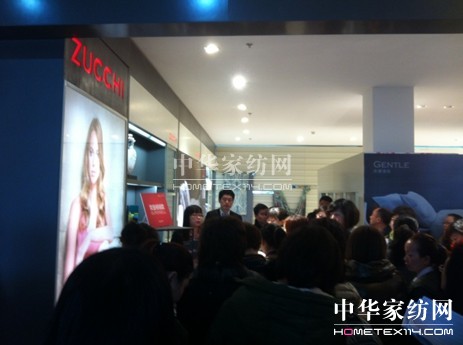 ZUCCHI 2013�ﶬ��Ʒ�b�p�����_