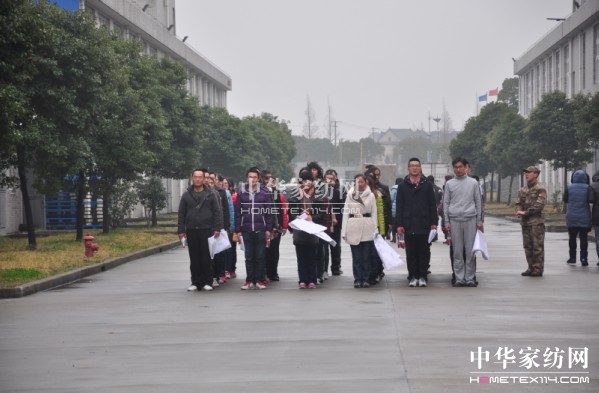 �Ϸ����2014�׌�܊����չ����(qi��ng)�F(tu��n)�������