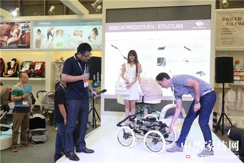 i-baby�ɞ�CBMEչ��(hu��)���c(di��n)��i-mummy�W���ǈ�(ch��ng)