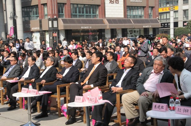 ��(chu��ng)��N��������(hu��)�彻�ו�(hu��)�����z���pϲ�Ļ���չ��(d��)������