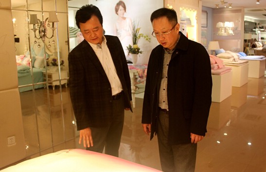 �Ї�(gu��)�Ҽ��ИI(y��)�f(xi��)��(hu��)��(hu��)�L(zh��ng)�����Aһ���W�R�ûʼ��F(tu��n)ҕ���{(di��o)��