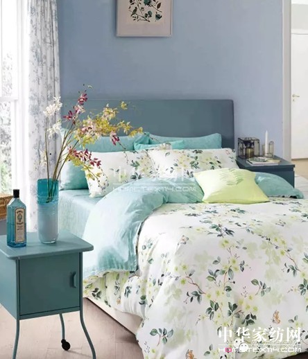 Ů�����@�ӟ��ɵ����z���D��zS+��Ů�����(l��i)��