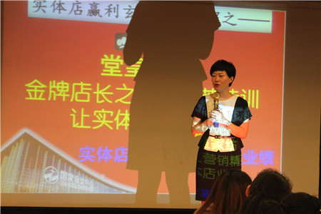 ���ƠI(y��ng)�N(xi��o)�B(y��ng)��ӛ