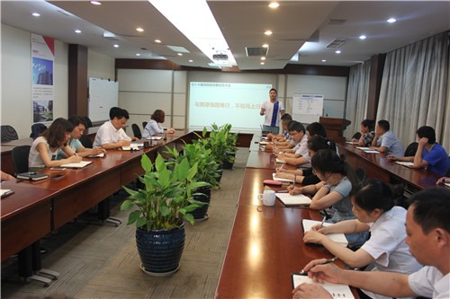 �ûʼ��F(tu��n)���c��п�·�y�У������R�ϳ��l(f��)