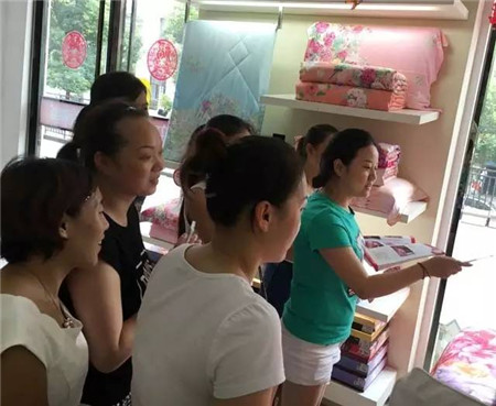 �Pʢ�Ҽ���������񹲾���ͬ��(chu��ng)�＾�x��