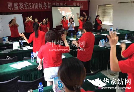 ������ؾ�Ӣ�R�ۣ���ϵ�＾�l(f��)չ��