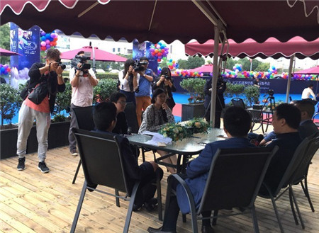 �Pʢ�Ҽ�2017���ġ���(y��u)�����Ʒ�l(f��)����(hu��)��ӆ؛��(hu��)�A�M��Ļ