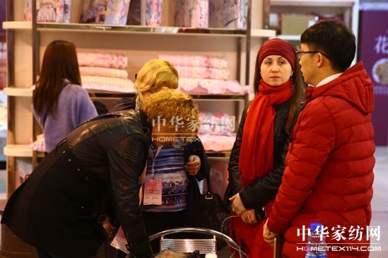 ͸ҕ�^����(sh��)��(j��)��̽�ش����Ҽ�չ��ݣ���Ʒ�Q(m��o)��͹�@������չ(li��n)��֮���|�L(f��ng)���M��������