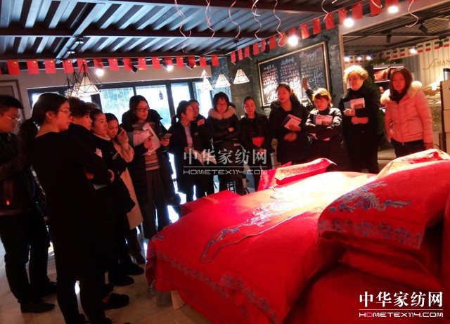 �Pʢ�Ҽ�2017������Ʒȫ��Ѳ����Ӗ(x��n)��(hu��)����һվ�ڽ�����ʽ���_�Ļ��