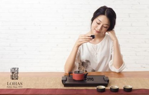 ˲�g��߆����������Ҹ��е�С������M��2017���ڶYƷ�Ҿ�չ��