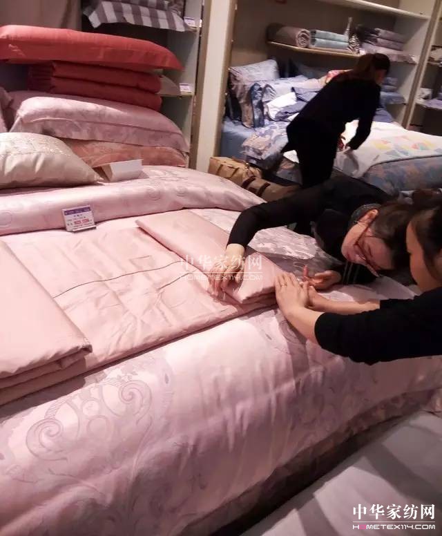 �Pʢ�Ҽ�����������Ӣ�R����ɽ�������@�����£�