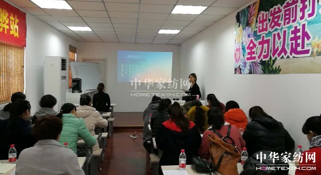 �Pʢ�Ҽ�����Ӣ�Ƽ��S�����(m��ng)��Ⱥ�t����־�ڎp����