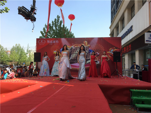 �Ԛ�����Ĳ��Ȼ�����@ôһ�ҳ���Pʢ�Ҽ��w�(y��n)��!