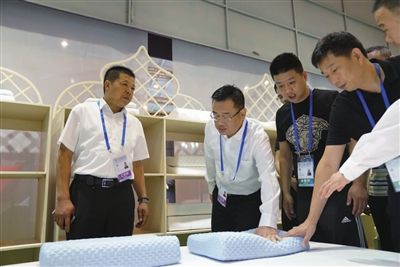 ��ͨ�Bʯ���Q(m��o)��ԇ�c����ӡ�Ȱͻ�˹̹5�|��Ԫ