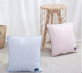 ���ձ؂������M�ڵ������Ϻ����H��Ʒ�Ҿ�չ��