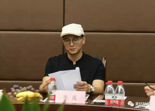 ��һ��(ch��ng)�O(sh��)Ӌ(j��)�L(f��ng)�����򺣌��������wܛ�b�O(sh��)Ӌ(j��)�M���\�������������_�u(p��ng)��