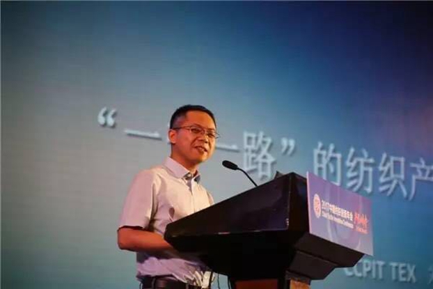 �������B(t��i)�µąf(xi��)ͬ��(chu��ng)���c�r(ji��)ֵ���죬2017�Ї�������(chu��ng)�����(hu��)•�a(ch��n)Ʒ���(hu��)�ڸ��ݳɹ��e��