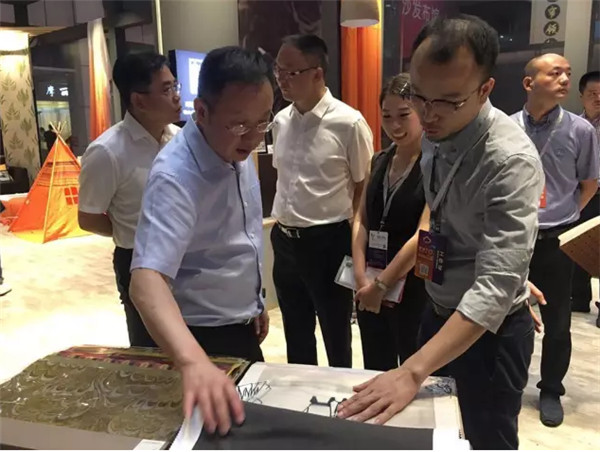 �����Ҳ�����20�d�L��ͬ�У����٬F(xi��n)���L