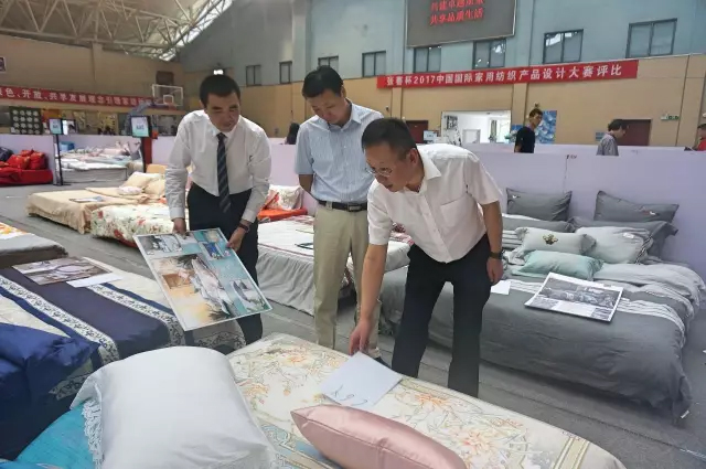 �Ҹ�������ζϯ����ͨ������������300���Ҽ��a(ch��n)Ʒ��Ů�����