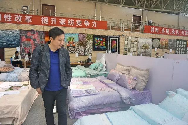 �Ҹ�������ζϯ����ͨ������������300���Ҽ��a(ch��n)Ʒ��Ů��ʣ�