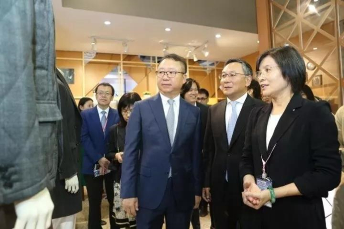 ���@�������(gu��)�L(f��ng)�����м�(li��n)���＾(li��n)չ���_Ļ