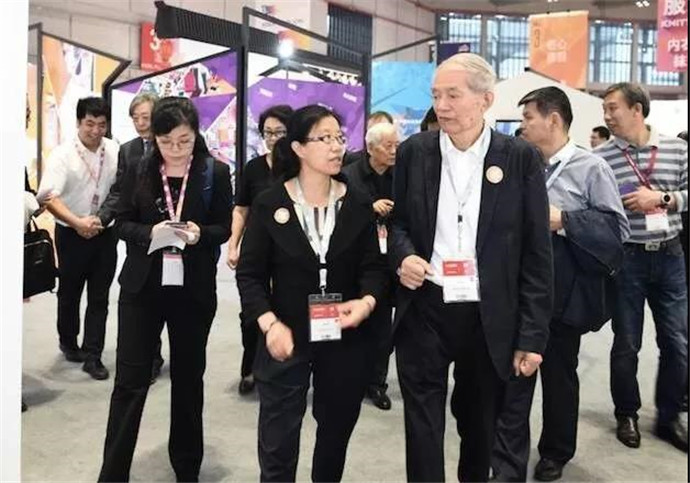 ���@�������(gu��)�L(f��ng)�����м�(li��n)���＾(li��n)չ���_Ļ